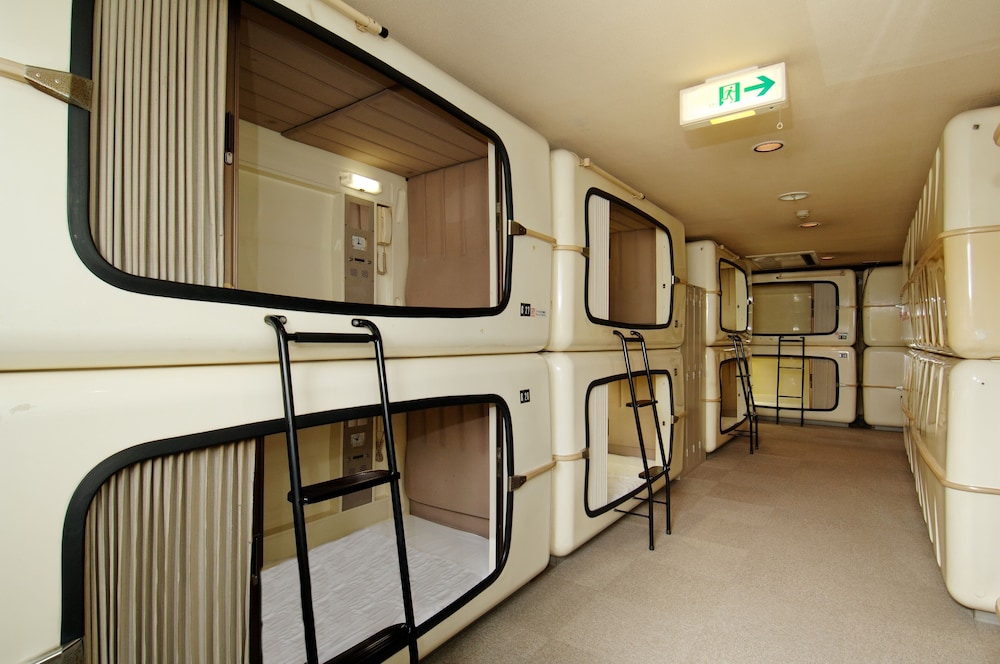 Upper Capsule Room (Public Bath and Sauna) - Men only photo 1
