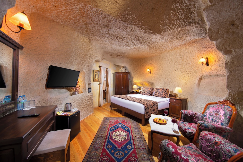 Deluxe Cave Room 202 - Photo 1