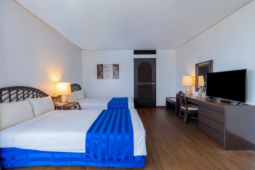 Standard Room Crystal Tower, Ocean View, Non Smoking photo 2