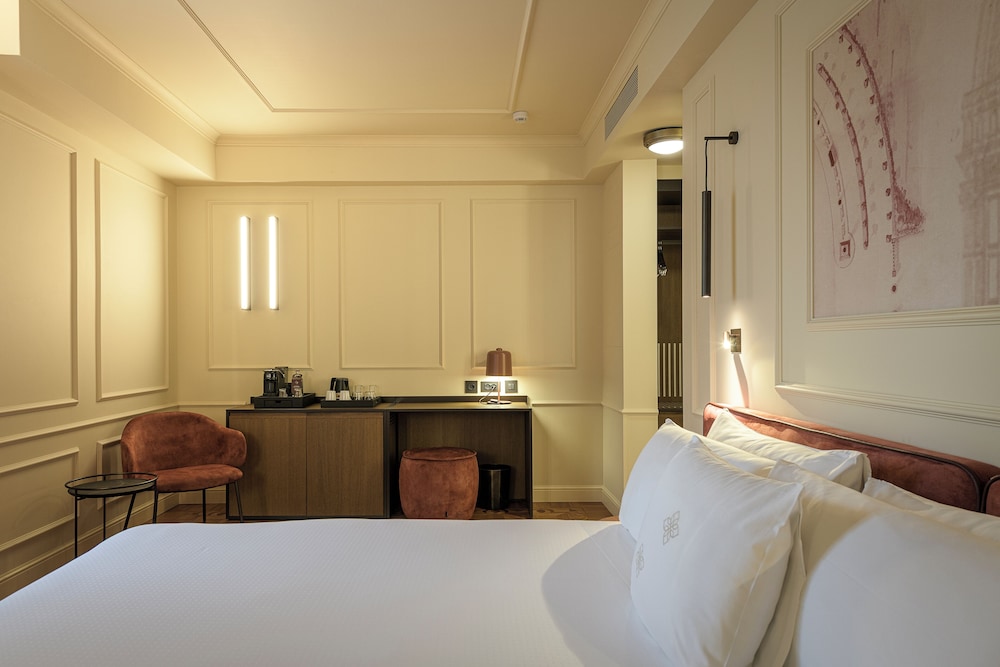 Premium Double Room - Photo 3