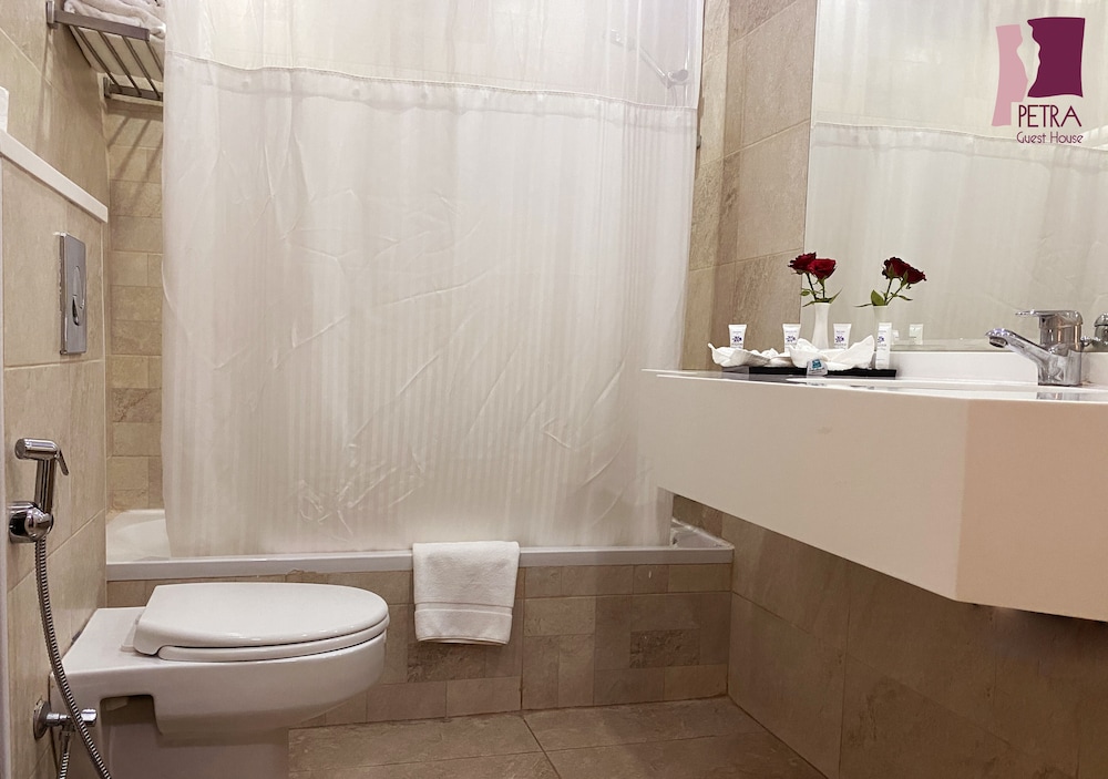 Basic Single Room photo 2
