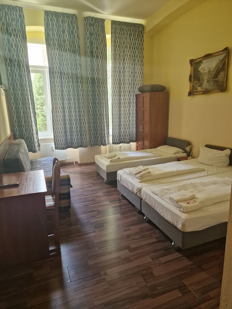 Triple Room photo 2