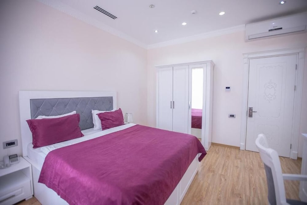 Junior Double Room, 1 Bedroom, Mountain View photo 2