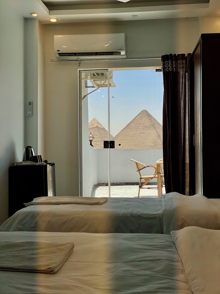 Deluxe Quadruple Room photo 3