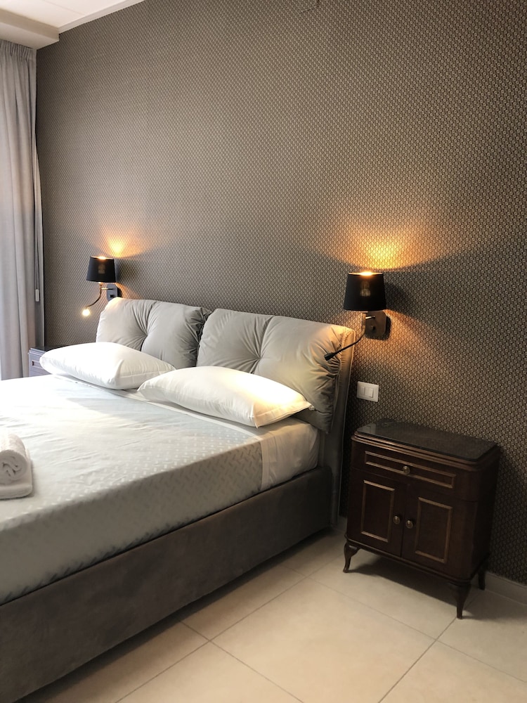 Deluxe Triple Room photo 2