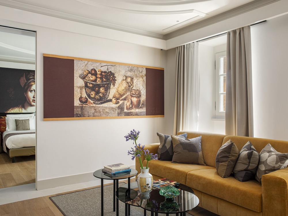 Two Bedroom Master Suite (2+3)