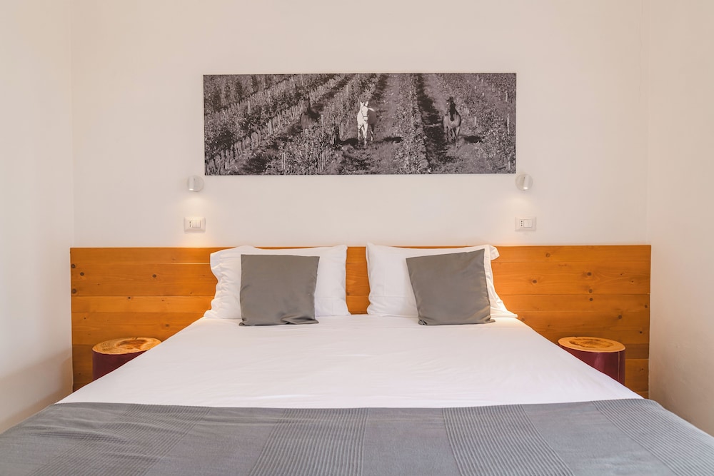 Standard Double or Twin Room, Hill View