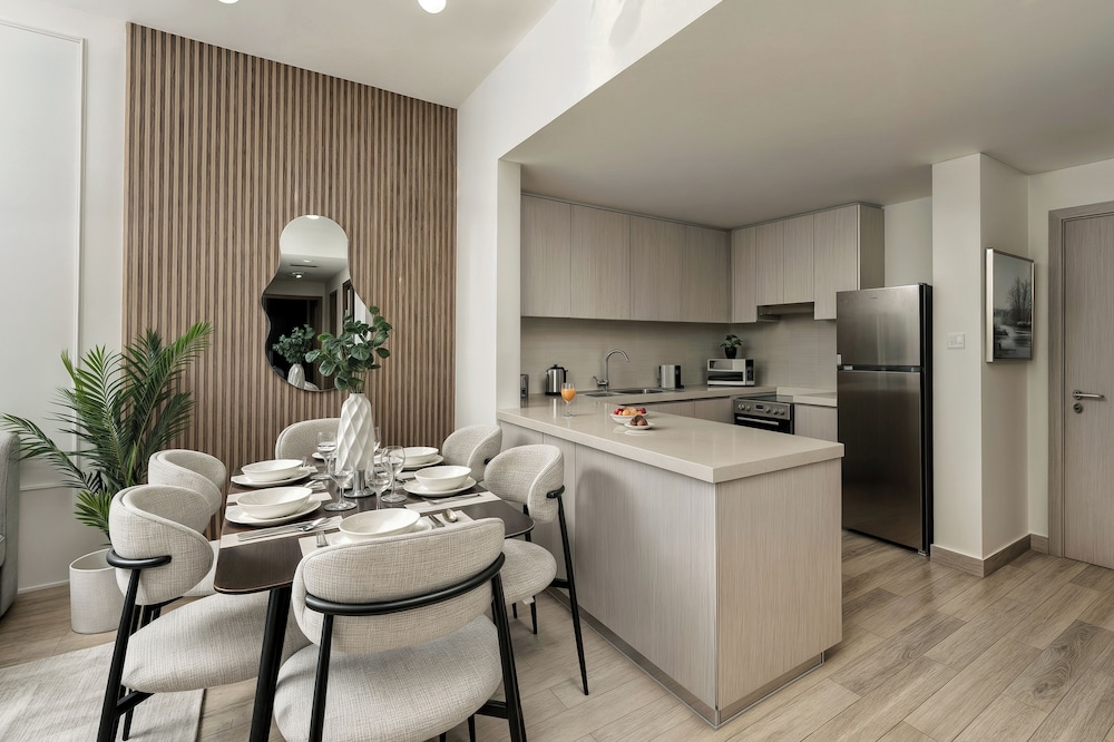 Elite Apartment, Balcony, Courtyard View