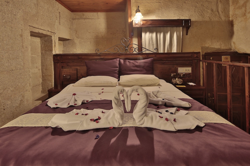 Deluxe Room - Photo 4