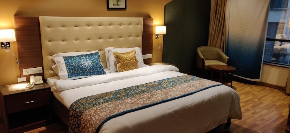 Deluxe Room - Photo 2