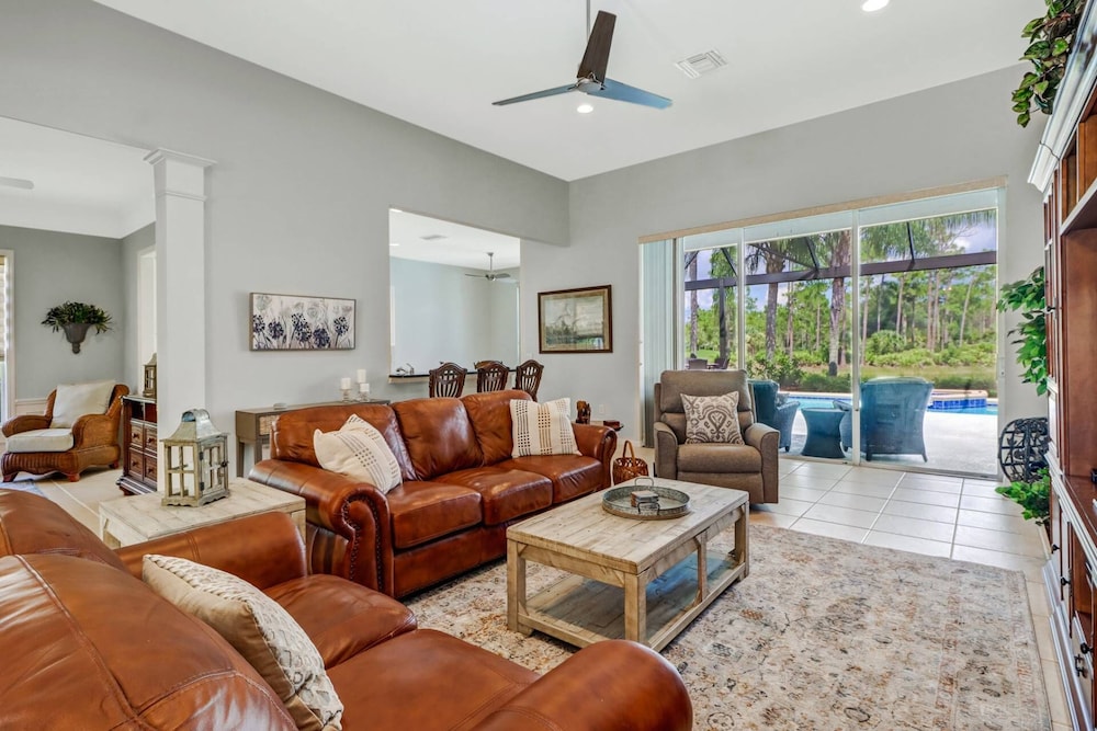 House (9073 Prosperity Way)