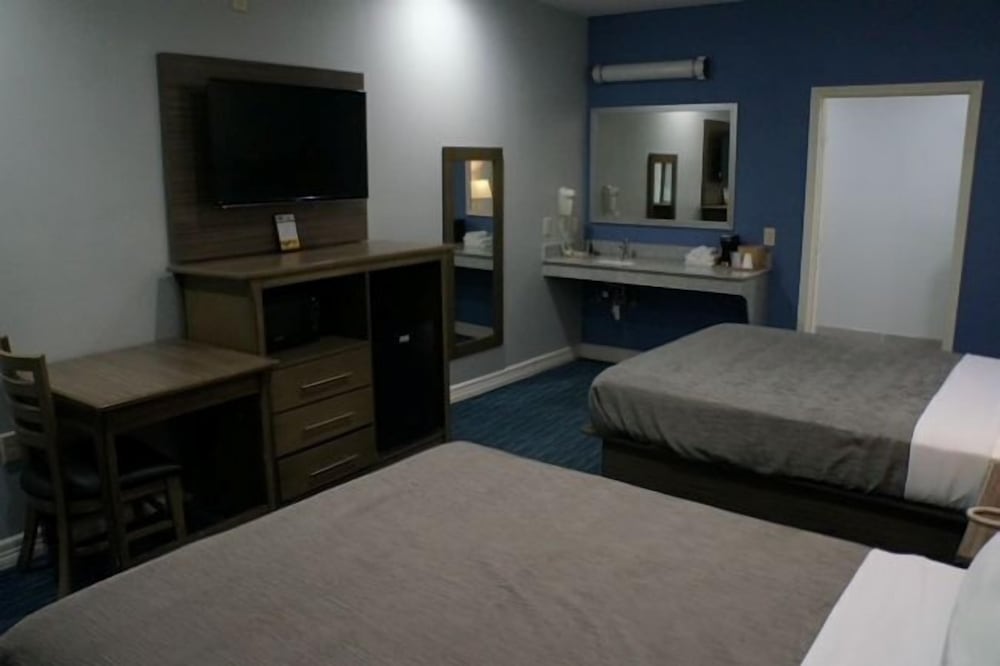 Standard Double Room, Accessible photo 2
