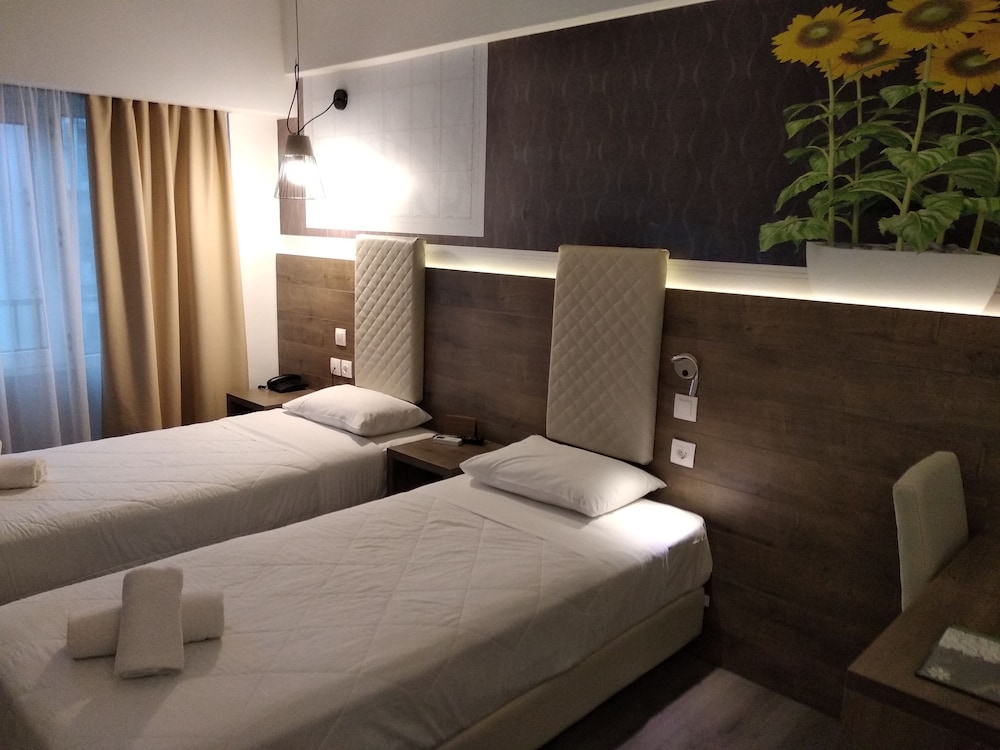 Classic Double or Twin Room - Photo 4