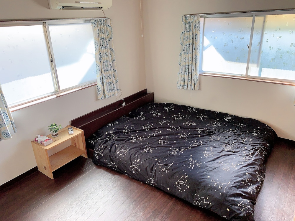 Western Style Room, Shared Bathroom photo 1