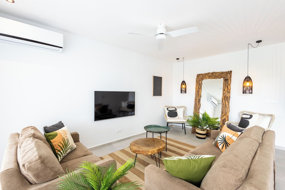 Signature Apartment photo 3