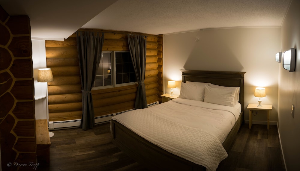 Standard Room, 1 Queen Bed photo 1