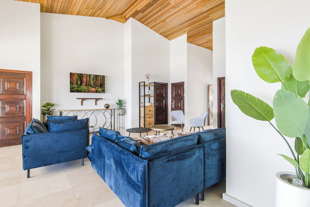 Family Villa, 3 Bedrooms, Private Pool, Pool View photo 2
