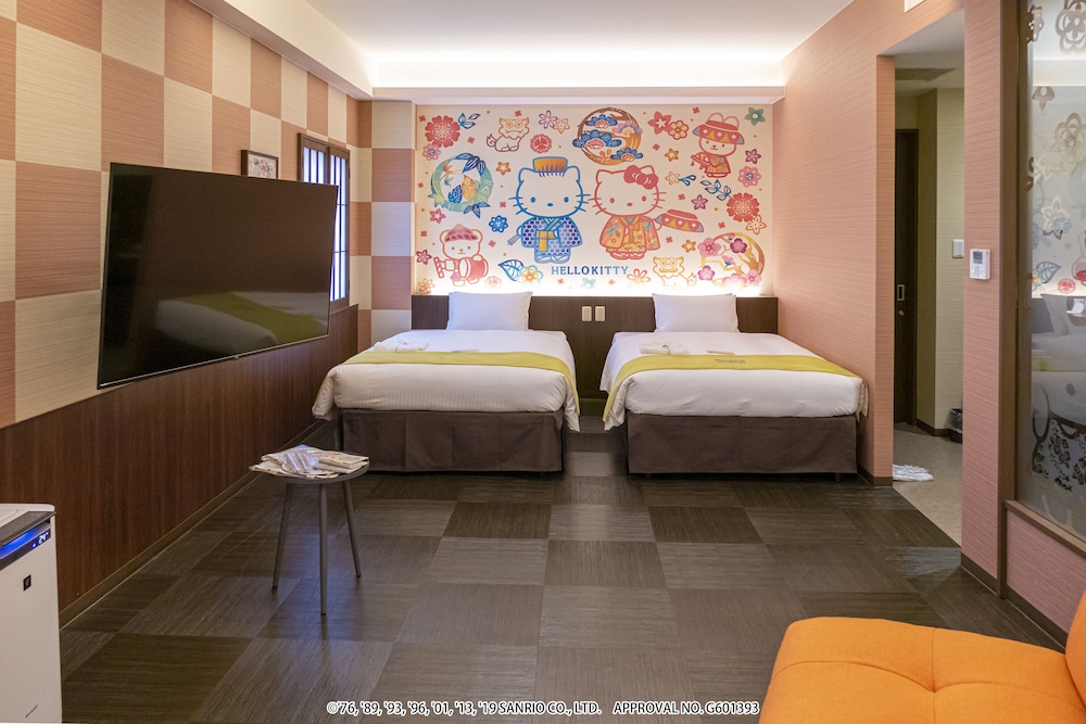 Deluxe Twin Room, Non Smoking - Hello Kitty photo 1