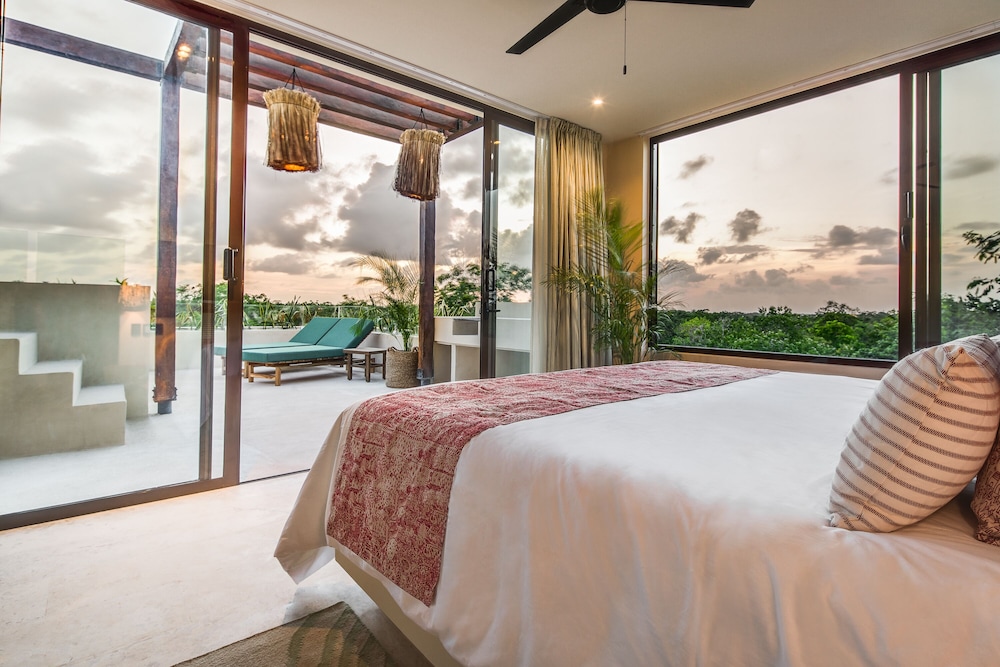 Premium Apartment, 2 Bedrooms, Private Pool, Garden View - Photo 1