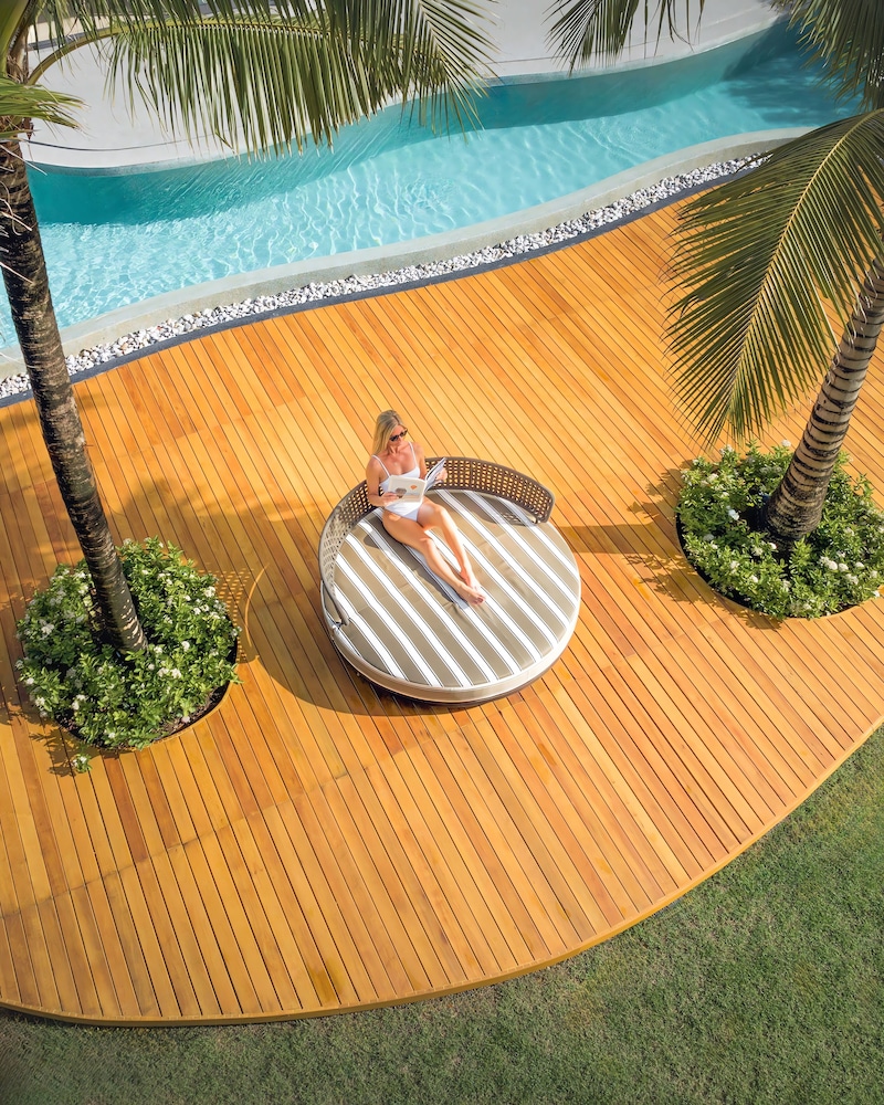 Beach Front Pool Villa - Photo 17