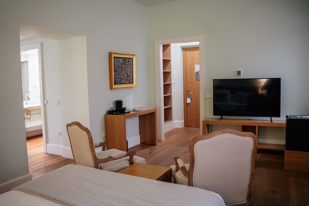 Premium Studio Suite - Photo 18