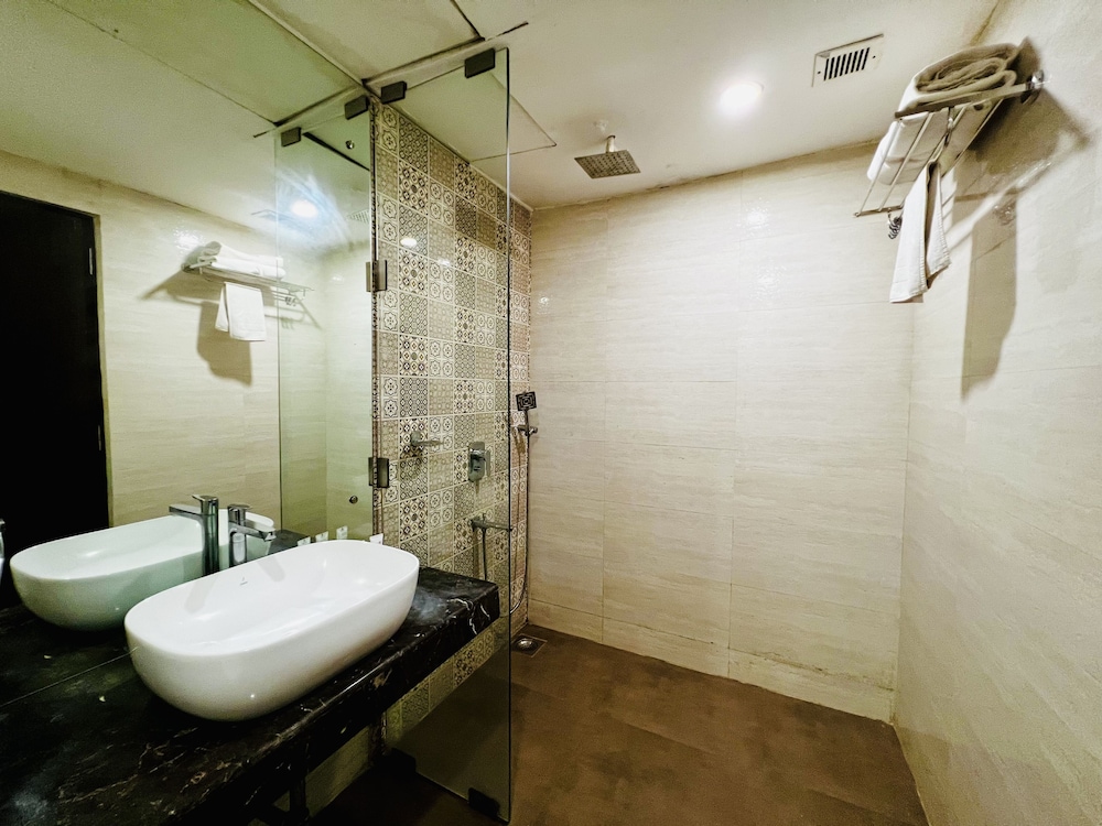 Luxury Room with Garden View with Balcony photo 3