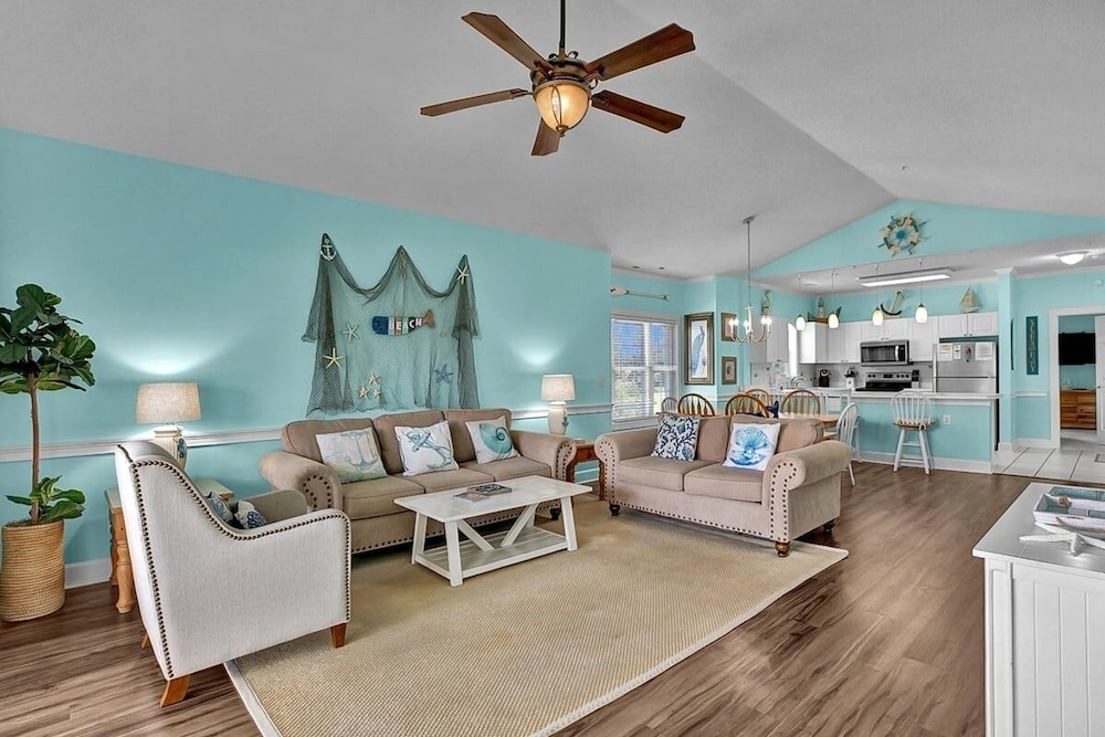 Condo, 3 Bedrooms
