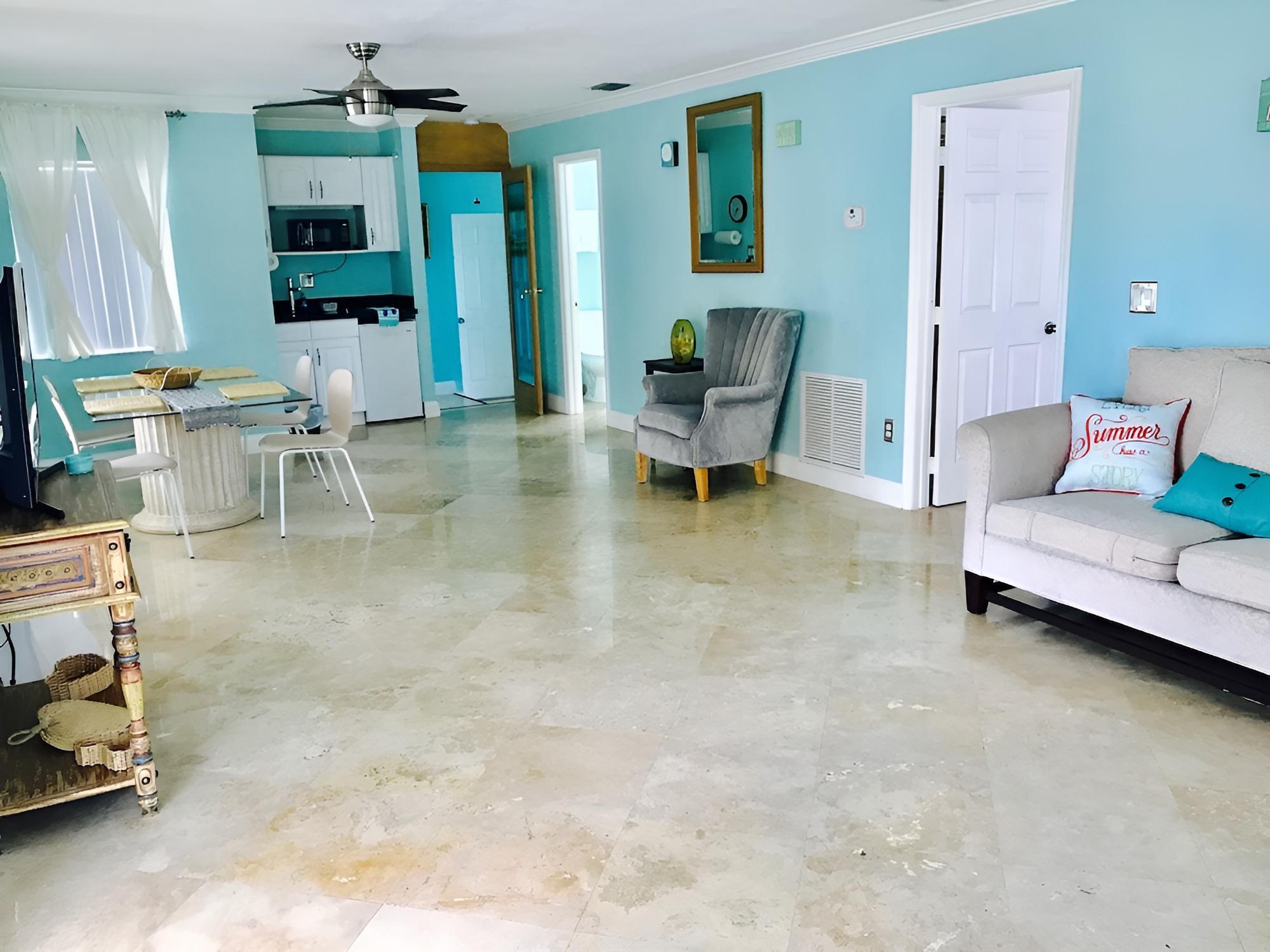 Deluxe Penthouse, 1 Bedroom, Balcony, Courtyard View photo 3