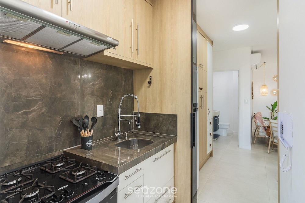 Basic Apartment photo 1