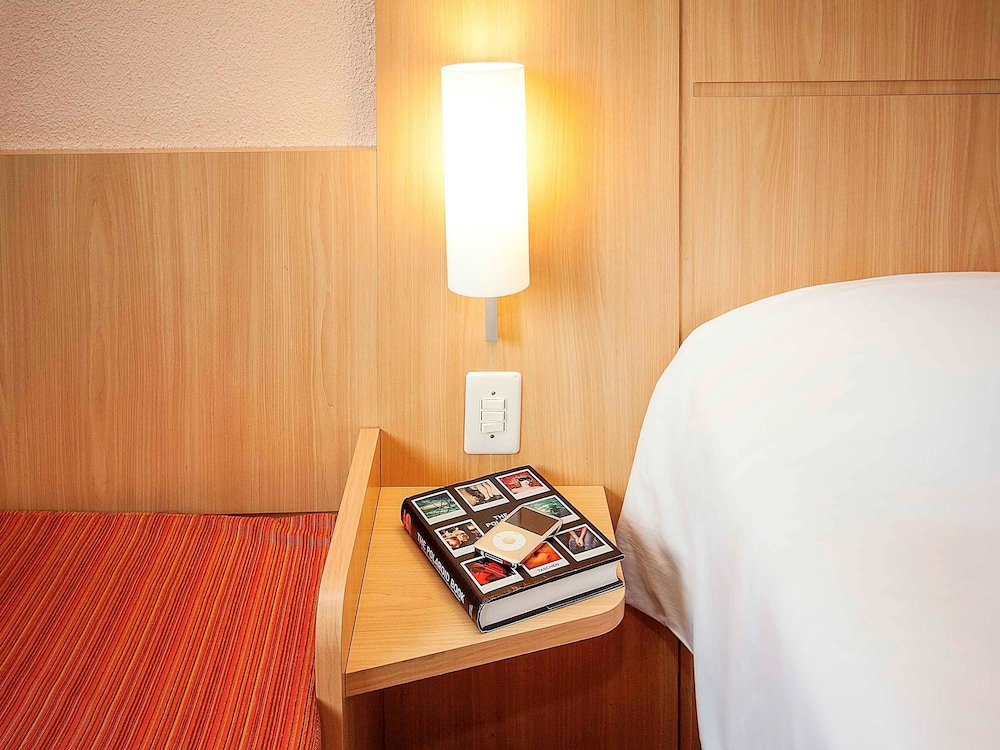 Standard Room, Multiple Beds - Photo 2