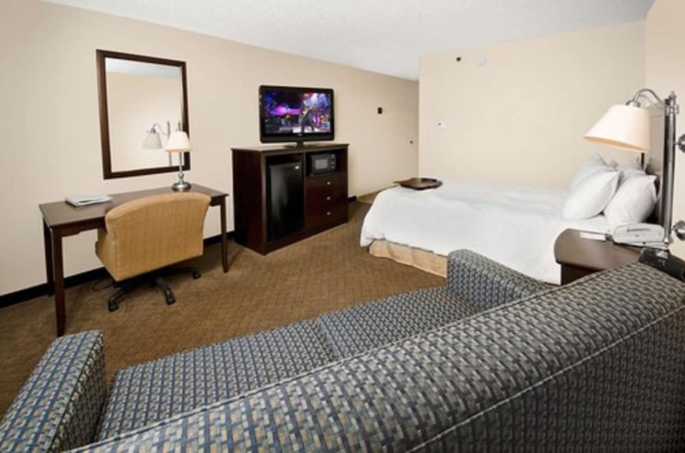 Room, 1 Queen Bed, Non Smoking - Photo 1