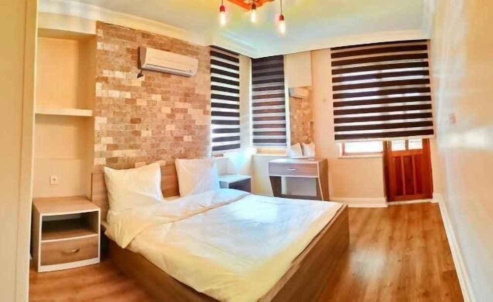 Deluxe Apart Buyuk Daire, Balkonlu photo 1