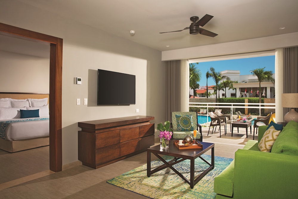 Preferred Club Two Bedroom Family Suite Tropical View