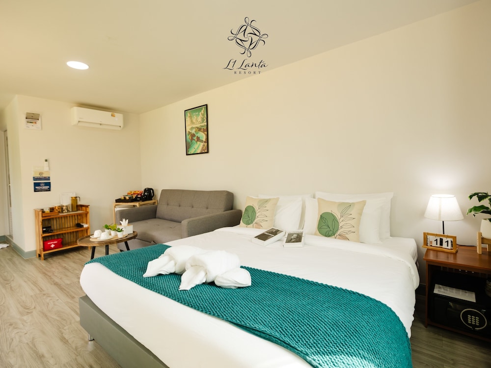 Luxury Room, 1 King Bed with Sofa bed, Balcony