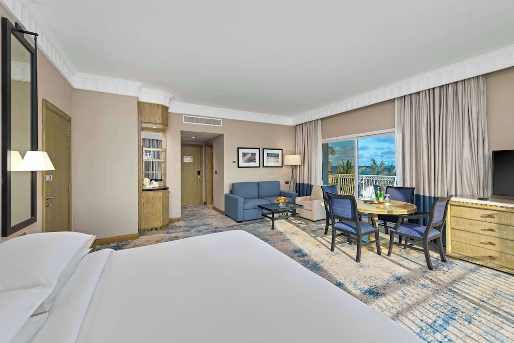 Deluxe Room, 1 King Bed (Family) - Photo 2