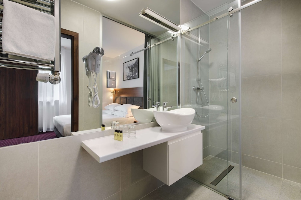 Junior Suite, 1 Double Bed with Sofa bed, Non Smoking (with Sofabed) - Photo 3