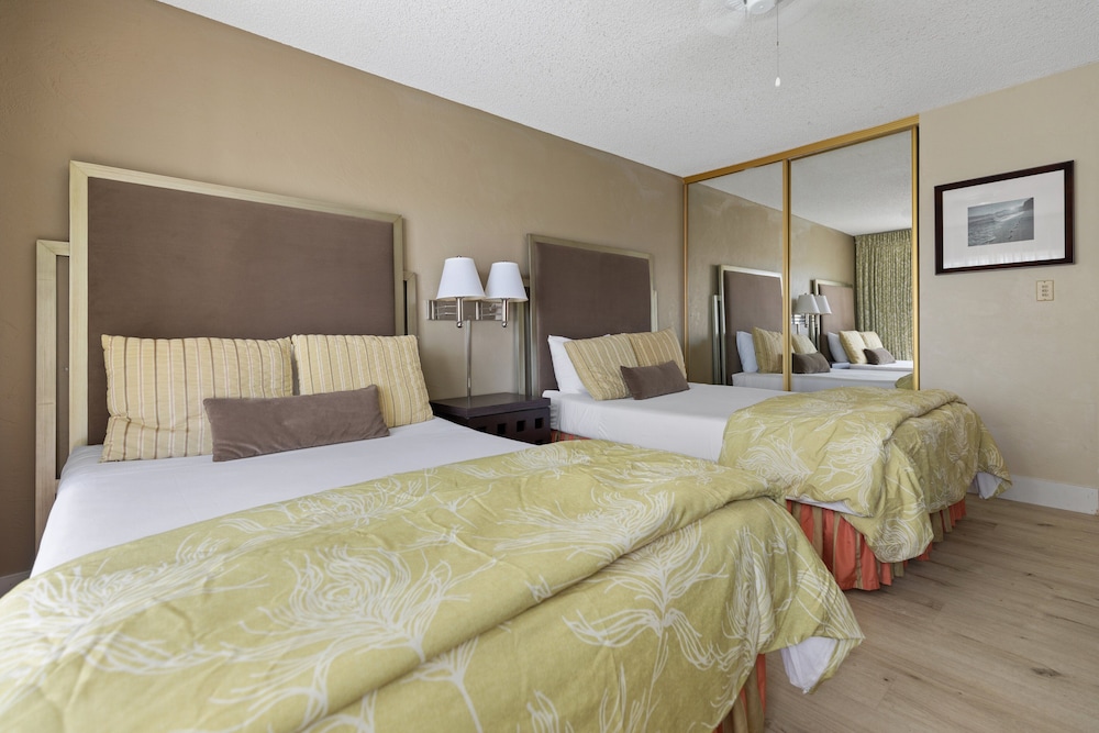 Suite, 1 Bedroom, Kitchen, Ocean View (2 Double Beds and a Sofa bed) - Photo 1