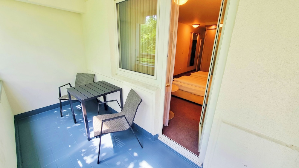 Double Room, Balcony - Photo 9