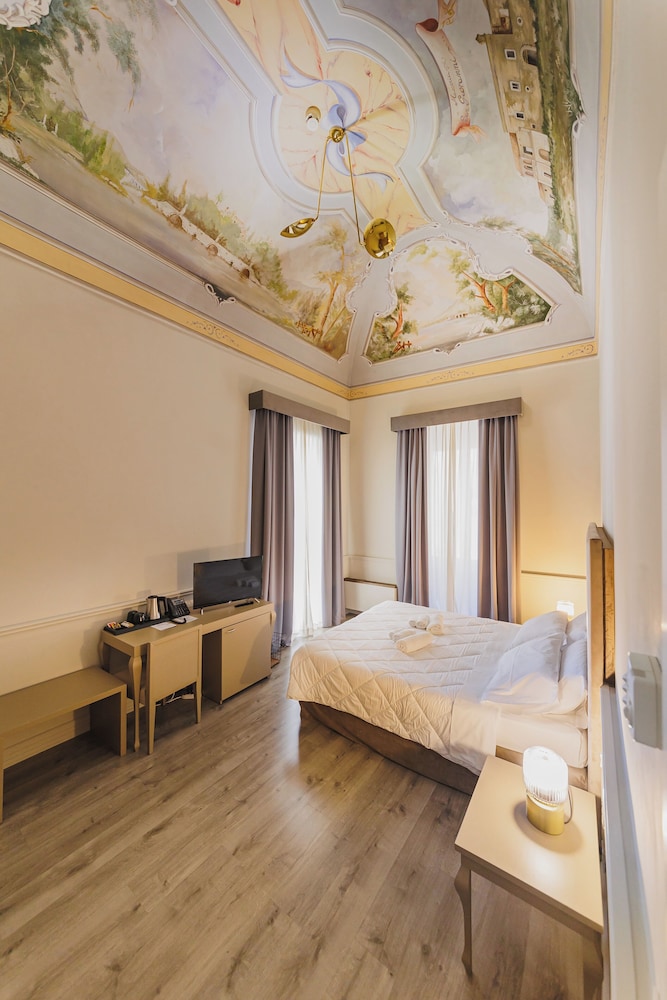 Superior Double or Twin Room photo 2