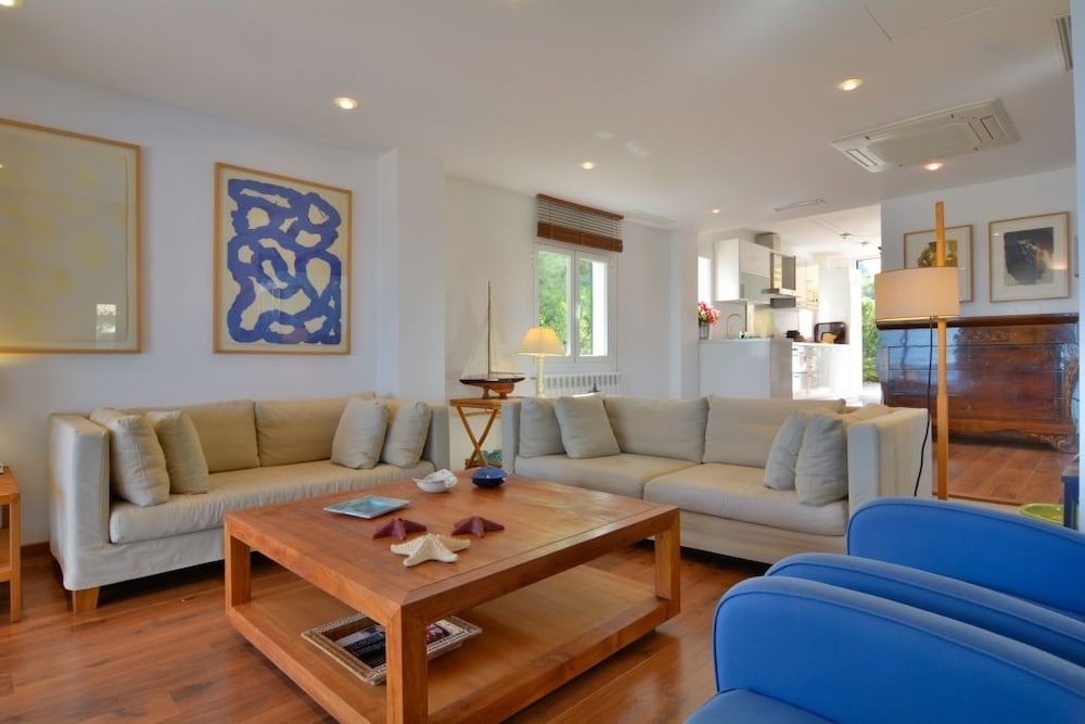 Villa, 3 Bedrooms, Private Pool, Sea View photo 3