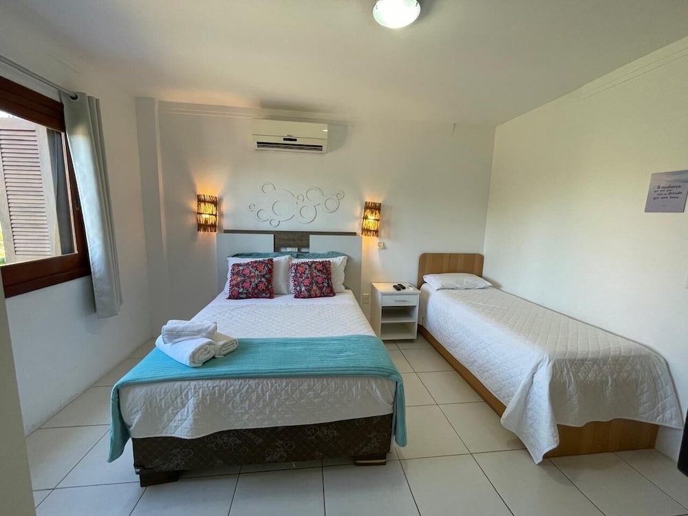 Standard Triple Room (Com Café da Manhã) photo 3