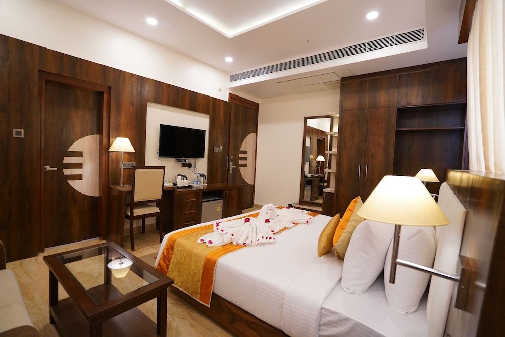 Deluxe Room - Photo 1