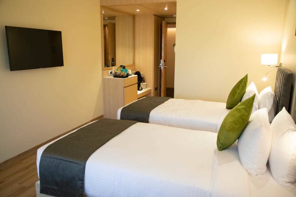 Deluxe Double or Twin Room, 1 Double Bed, Non Smoking - Photo 1
