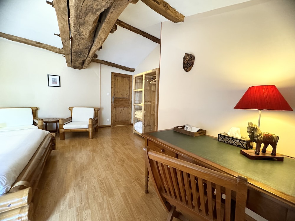 Family Suite, 2 Bedrooms (5 guests)