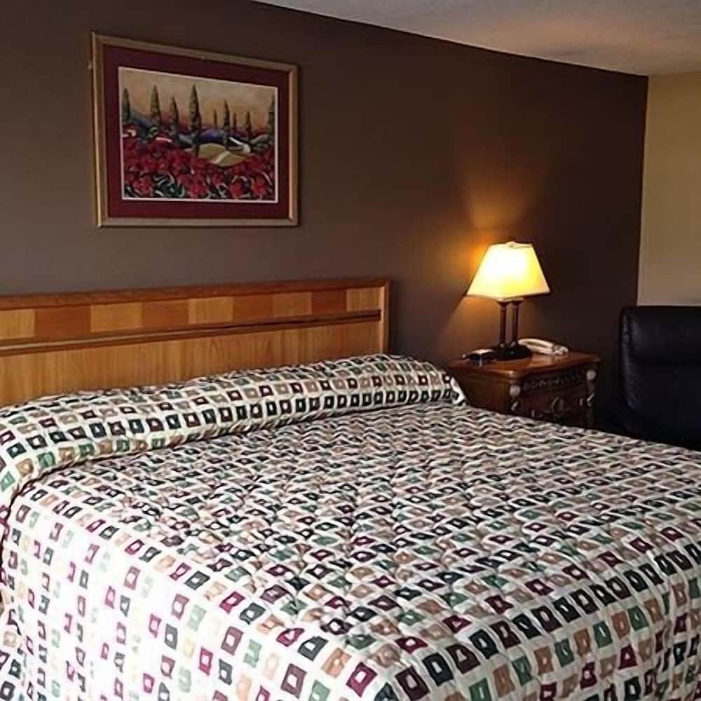 Two Double Beds, Non-Smoking photo 2