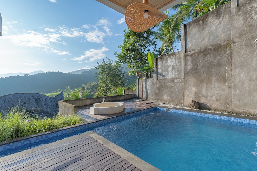 Royal Jacuzzi Pool Villa - Photo 5