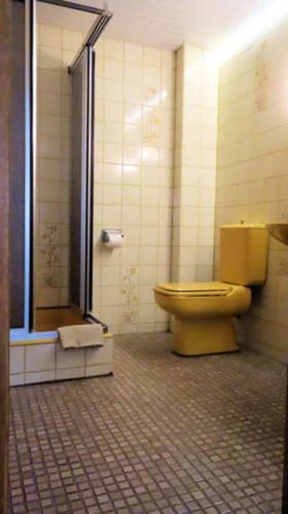 Deluxe Quadruple Room, City View (3) photo 3