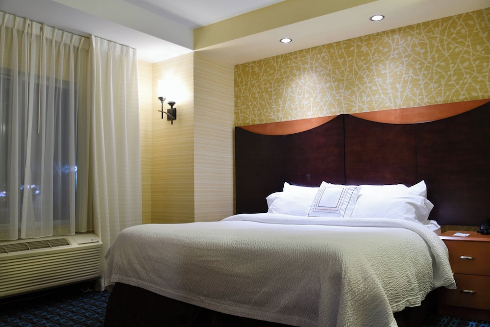 Executive Suite, 1 Bedroom - Photo 3