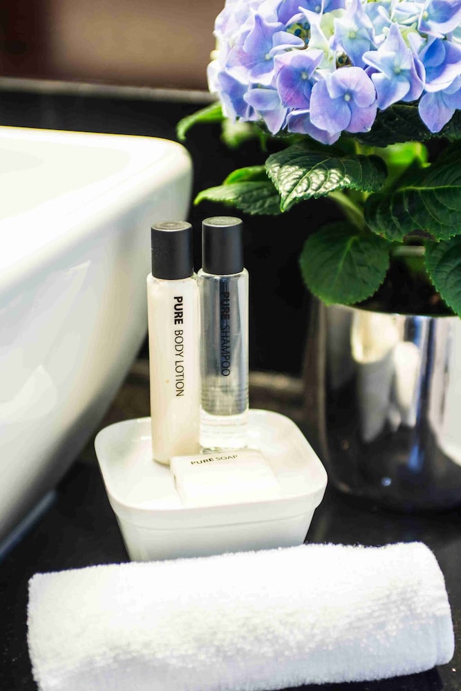 Standard Double or Twin Room - Photo 2