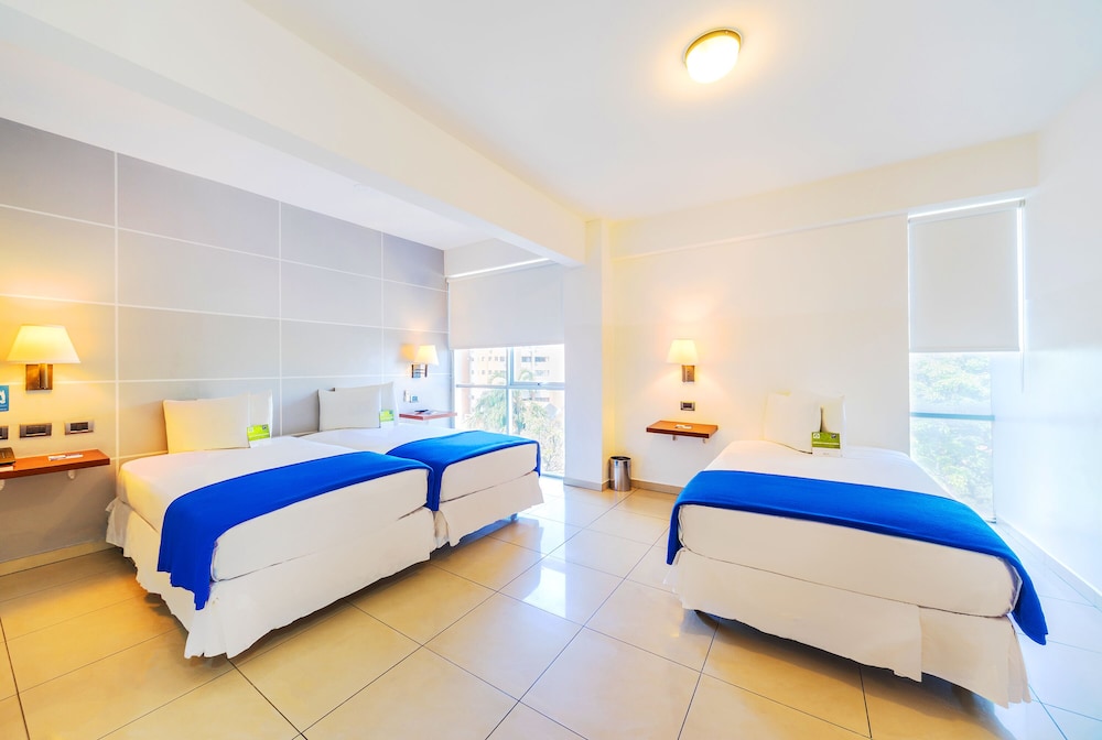 Triple Room, 3 Twin Beds - Photo 1